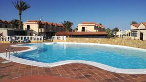 Bazén v ubytovaní Apartament J&P CostaCalma alebo v jeho blízkosti
