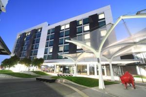 Budova, kde se aparthotel nachází