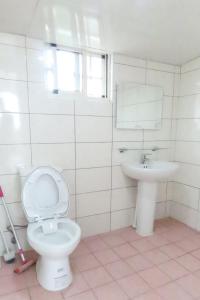 תמונה מהגלריה של Xiangyang Tianyuan Ju Homestay בDongshan