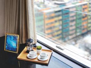 Kemudahan buat kopi dan teh di Harbour Plaza 8 Degrees