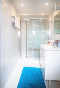 Um banheiro em Aeri Villas & Apartments