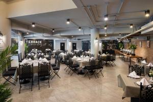 Restaurace v ubytování Royal Hills Golf Resort & Spa