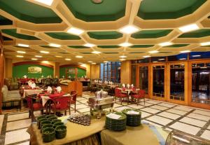 Restaurace v ubytování Shingar Regency