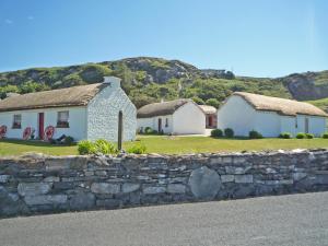 Gallery image of Little Irish Cottage in Carrick