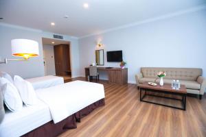 TV a/nebo společenská místnost v ubytování Hotel Casuarina@Kuala Kangsar