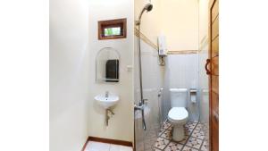 Koupelna v ubytování Dapur Ethnic Homestay