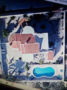 Basen w obiekcie VILLA DOS-LAGOS lub w pobliżu