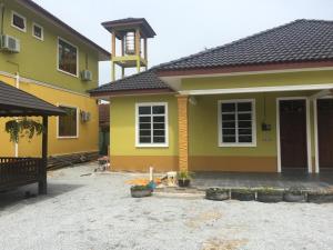 Bangunan di mana terletaknya rumah percutian