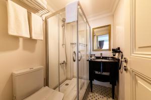 Ванная комната в Meroddi La Porta