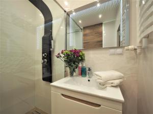 Kúpeľňa v ubytovaní VIP Apartamenty TYTUS + 31 fotografií