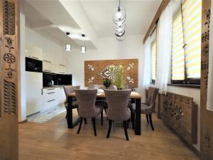 Kuchyňa alebo kuchynka v ubytovaní VIP Apartamenty TYTUS