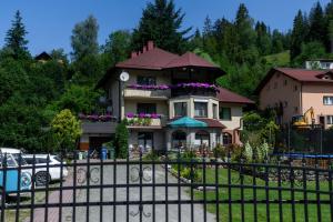 Budynek, w którym mieści się apartament
