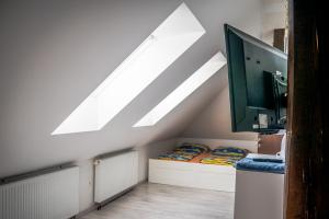 Letto o letti in una camera di Ubytovanie V Súkromí Samuel