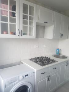 Köök või kööginurk majutusasutuses люксовая квартирка в стиле пэчворк в центре