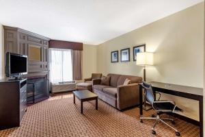 Gallery image of Comfort Inn & Suites Warsaw near US-30 in Warsaw