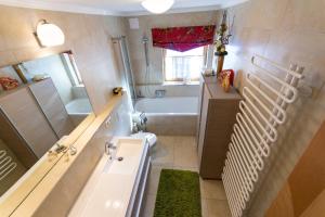 Koupelna v ubytování Ferienwohnung Reitgestüt Waldeck + 13 fotografií