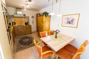 Posezení v ubytování Ferienwohnung Reitgestüt Waldeck