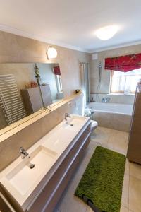 Koupelna v ubytování Ferienwohnung Reitgestüt Waldeck