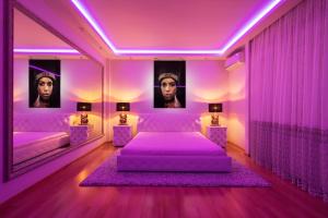 Ένα ή περισσότερα κρεβάτια σε δωμάτιο στο Premium Jacuzzi Apartment