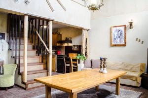 Kuchyň nebo kuchyňský kout v ubytování DIMITRA's VILLAS