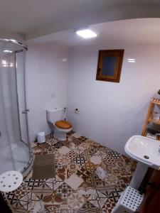 Łazienka w obiekcie La Serrana de la Vera Casa Rural TR-CC-00366