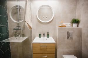 Kylpyhuone majoituspaikassa W&K Apartments - Green Suite
