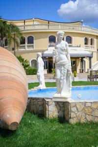 A piscina localizada em Parco dei Principi Hotel ou nos arredores
