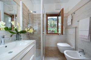 Baðherbergi á Residence Weiss +37 myndir
