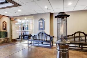 Gallery image of StripViewSuites at Jockey Club in Las Vegas