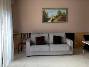 A seating area at Apartamentos Torr en Madrid - Chamartín