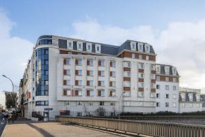 Budova, kde se aparthotel nachází