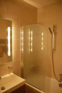 Kúpeľňa v ubytovaní Apartament Bobrowiecka