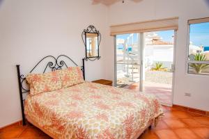 Posteľ alebo postele v izbe v ubytovaní Casa del Sol by FMI Rentals
