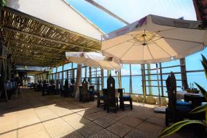 Vue générale sur la mer ou vue sur la mer prise depuis l'hôtel
