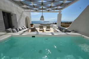 Gallery image of Villa LIMANI Paros in Chrissi Akti