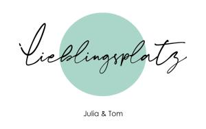 a calligraphy inscription of the word congratulations with a blue circle at Lieblingsplatz by Julia & Tom in Kesselsdorf +45 photos