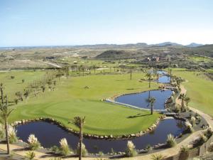Preciosa Casa de diseño Valle del Este Golf Resort ideal para ...