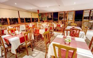 Restoran atau tempat lain untuk makan di Hotel Saba