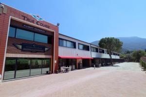 Gallery image of Old Farm Hotel in Izmir