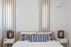 Posteľ alebo postele v izbe v ubytovaní Villa Del Sol Mykonos Junior Suite