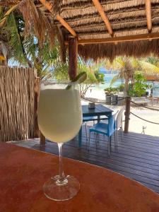 Lounge nebo bar v ubytování Hotel Blue Reef frente al mar