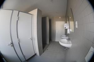 Koupelna v ubytování Gästehaus Kleinfurra + 8 fotografií