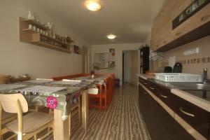 Reštaurácia alebo iné gastronomické zariadenie v ubytovaní Ubytování ALJA
