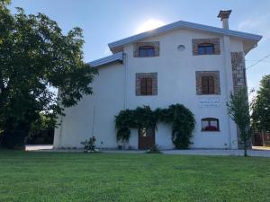 Κήπος έξω από το Agriturismo Antica Corte Contadina