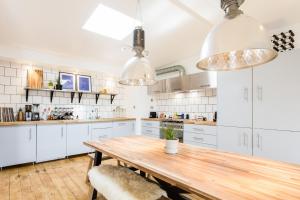 Köök või kööginurk majutusasutuses The Composer Loft