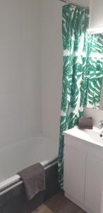 Vannituba majutusasutuses James Sun Beach Apartment +23 fotot