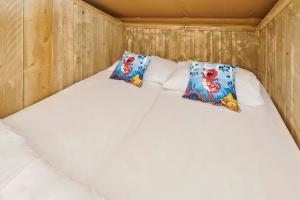 Postel nebo postele na pokoji v ubytování Camping Park Umag Glamping