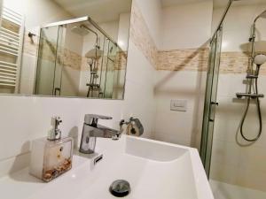 Koupelna v ubytování APARTMÁNY 91 Boží Dar
