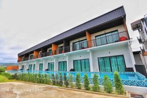 Bygningen som resortet ligger i + 81 billeder