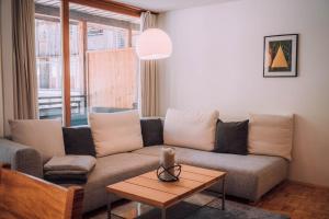 A seating area at Apartment Auenfeld Widderstein